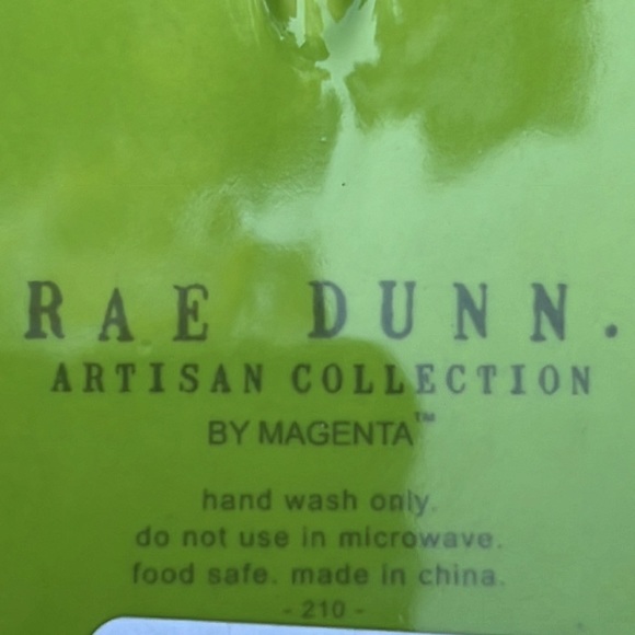 New Avocado shaped Rae Dunn Chips & Dip serving platter - Picture 4 of 6